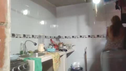 Snapshot of anabella_00 chatting on 16, 4, 2026 anabella_00 online show from 16, 4, 2026