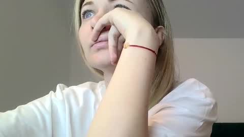 anabellaana11 online show from 10, 3, 2025