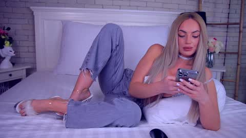 anabellastar online show from 5, 2, 2025