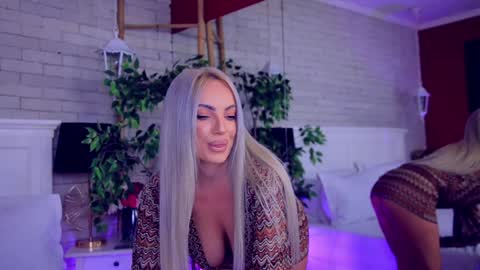 anabellastar online show from 11, 11, 2025