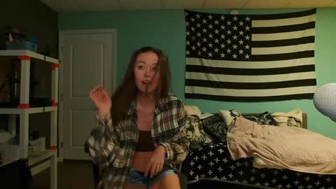 Anabelleleigh online show from 6, 11, 2025