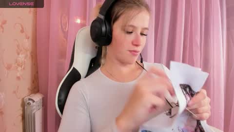 AnabelMelody online show from 25, 10, 2025