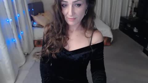 Snapshot of anabelsweet chatting on 8, 10, 2025 Milana online show from 8, 10, 2025