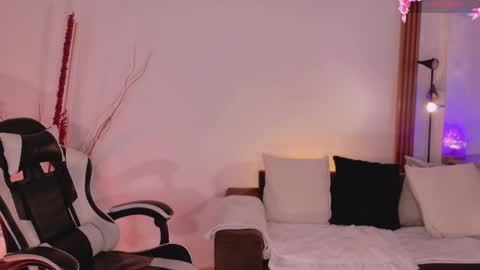 ANABEL WOLF  online show from 29, 4, 2026
