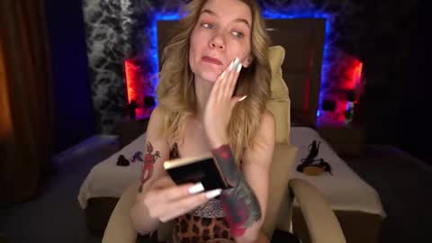 Snapshot of anacondaon chatting on 9, 2, 2025 Nika online show from 9, 2, 2025