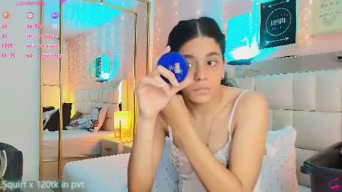 Snapshot of anahi_maite chatting on 28, 7, 2026 Anahi online show from 28, 7, 2026