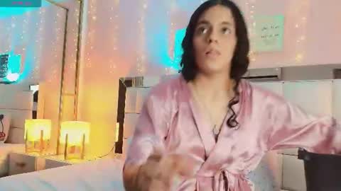 Snapshot of anahi_maite chatting on 1, 8, 2026 Anahi online show from 1, 8, 2026