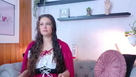 Anaise  online show from 25, 10, 2025