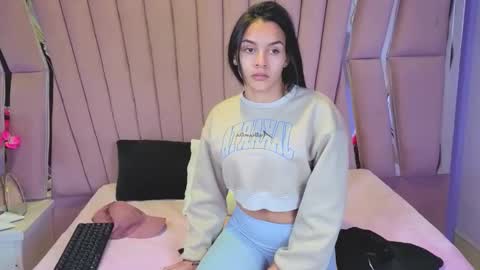 AbbyAndAntonela online show from 14, 1, 2026