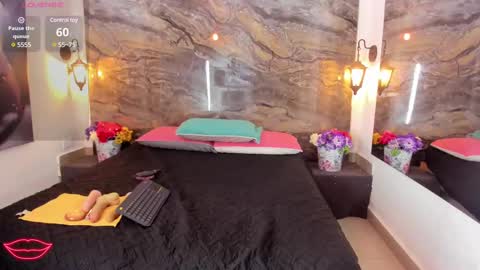 Analia smith online show from 5, 3, 2025