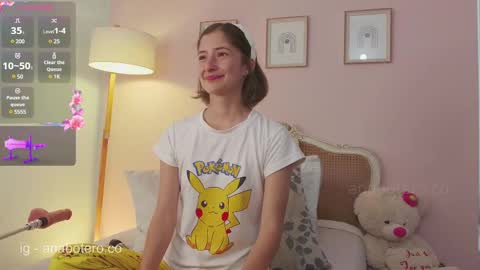 Snapshot of anam8 chatting on 12, 3, 2025 Ana Mara Botero online show from 12, 3, 2025