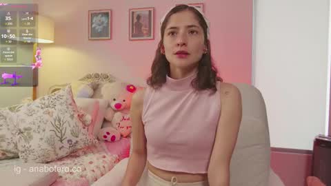 Snapshot of anam8 chatting on 10, 9, 2025 Ana Mara Botero online show from 10, 9, 2025