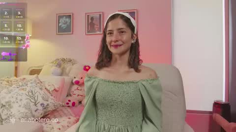 Snapshot of anam8 chatting on 1, 10, 2025 Ana Mara Botero online show from 1, 10, 2025