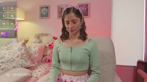 Snapshot of anam8 chatting on 16, 10, 2025 Ana Mara Botero online show from 16, 10, 2025