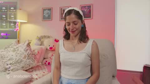 Snapshot of anam8 chatting on 23, 10, 2025 Ana Mara Botero online show from 23, 10, 2025