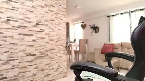 ana  online show from 13, 1, 2025