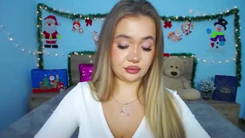 Snapshot of anastacyyellig chatting on 15, 12, 2024 anastacyyellig online show from 15, 12, 2024