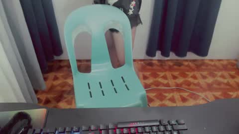 Ur single mom lyka online show from 6, 3, 2025