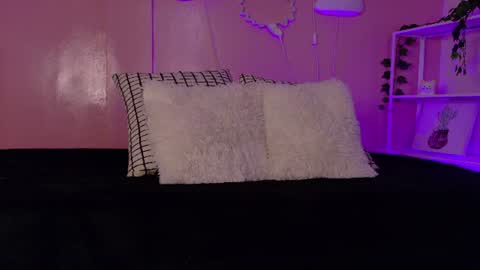 Kendra  online show from 1, 8, 2026
