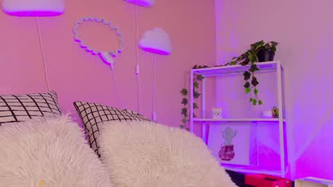 Kendra  online show from 3, 8, 2026