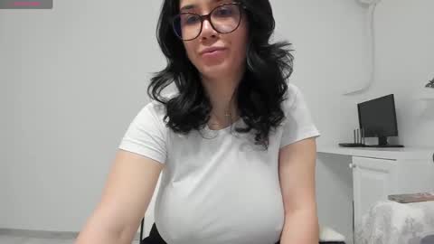 Andreea online show from 30, 4, 2026