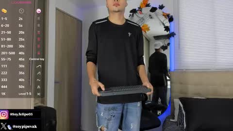 Snapshot of ander_bisex chatting on 1, 11, 2025 Ander online show from 1, 11, 2025