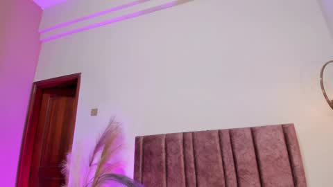 Snapshot of andracyruss chatting on 5, 6, 2026 Andra Cyrus online show from 5, 6, 2026