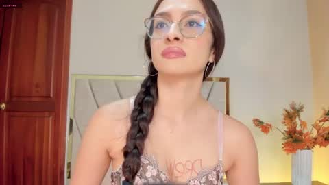 Snapshot of andracyruss chatting on 14, 6, 2026 Andra Cyrus online show from 14, 6, 2026