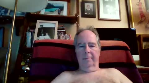 Snapshot of andre6045 chatting on 21, 11, 2025 andre6045 online show from 21, 11, 2025
