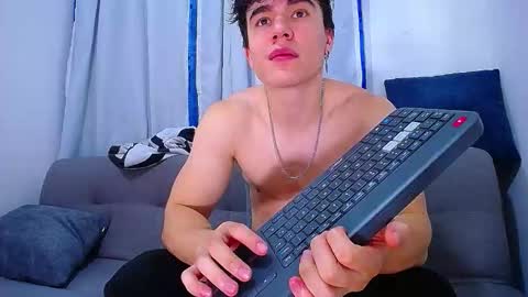 Snapshot of andre_parker chatting on 16, 9, 2025 Andre Parker online show from 16, 9, 2025