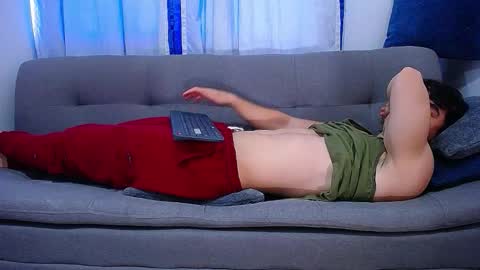 Snapshot of andre_parker chatting on 17, 9, 2025 Andre Parker online show from 17, 9, 2025