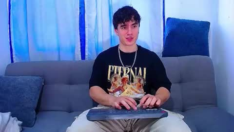 Snapshot of andre_parker chatting on 19, 9, 2025 Andre Parker online show from 19, 9, 2025