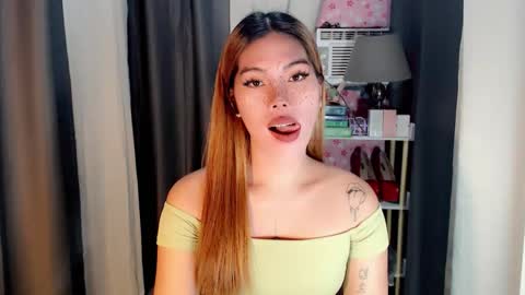 andrea06121998 online show from 29, 4, 2026