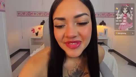 Snapshot of andreag_ chatting on 4, 12, 2025 Andrea online show from 4, 12, 2025