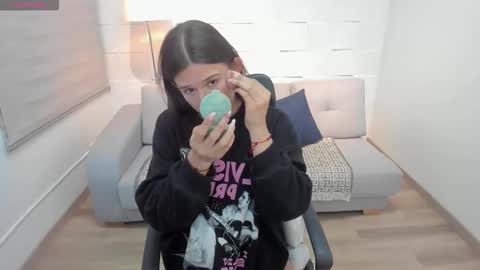 Andre Castaneda online show from 3, 2, 2026