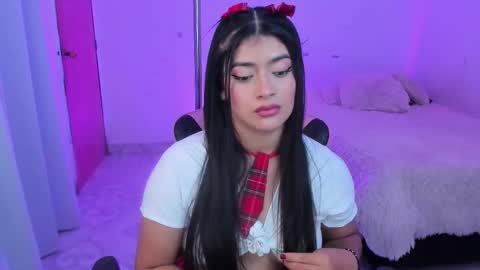 Snapshot of andreeart chatting on 13, 3, 2026 ig online show from 13, 3, 2026