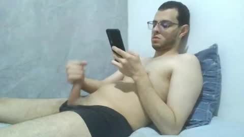 andres129494 online show from 14, 4, 2026