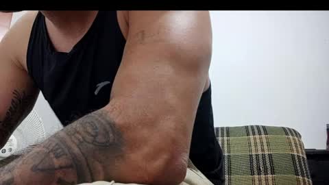 Snapshot of andres2024837816 chatting on 28, 2, 2025 Andres O online show from 28, 2, 2025