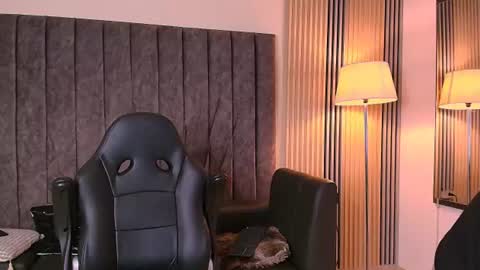 andres_stud online show from 7, 7, 2026