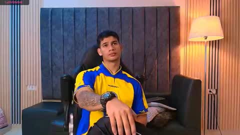 andres_stud online show from 8, 7, 2026
