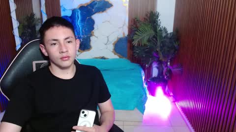 andres_tay online show from 13, 4, 2026