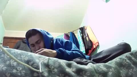 andrescaraballo18 online show from 9, 10, 2025