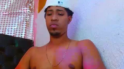 andreswj bigcock20 online show from 14, 2, 2026