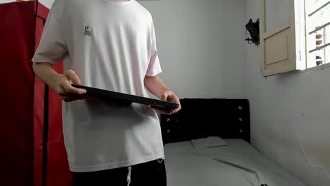 andrew_2811 online show from 29, 4, 2026