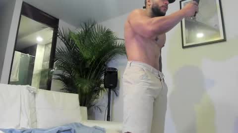 Andrew Johnson online show from 31, 12, 2024