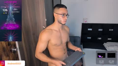 Snapshot of andrewl0321 chatting on 30, 1, 2025 Follow me in Fansly     online show from 30, 1, 2025