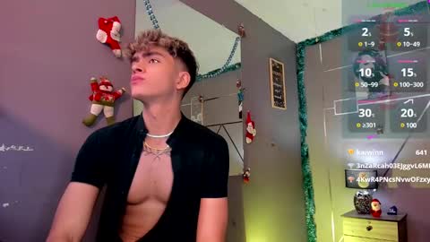 Snapshot of andrius_24 chatting on 19, 12, 2024 online show from 19, 12, 2024