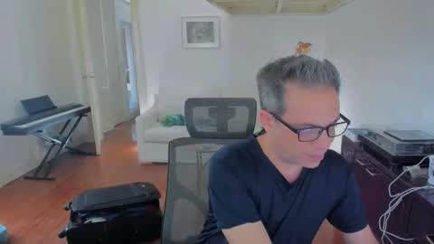 Andrew online show from 7, 2, 2025