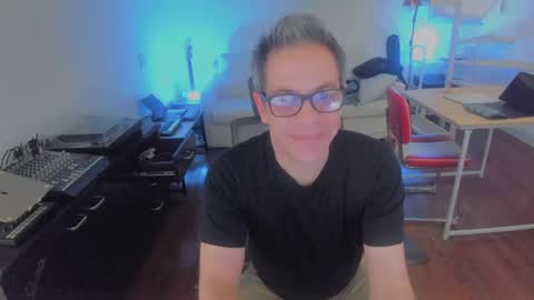 Andrew online show from 12, 9, 2025