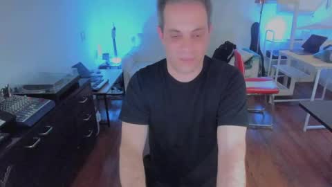 Andrew online show from 3, 10, 2025